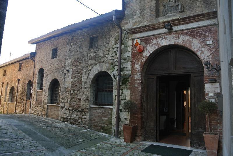 Monastero Ss. Annunziata Hotel Todi Exterior photo