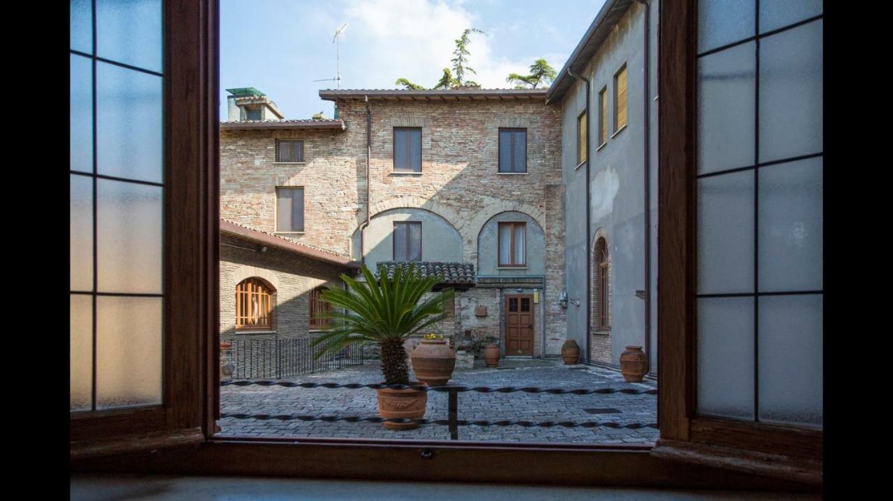 Monastero Ss. Annunziata Hotel Todi Exterior photo